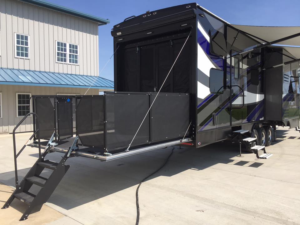 Weekend Warrior 4250W Exterior with Deck